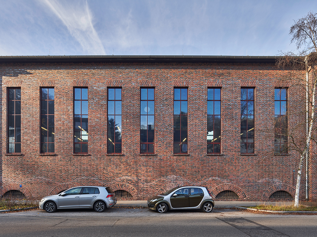 Alte Waschhalle Tübingen Fensteransicht Straße