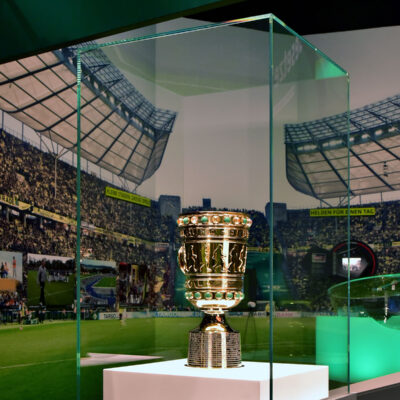 RaumGlas, Basisglas, Optiview, Vitrine DFB-Pokal